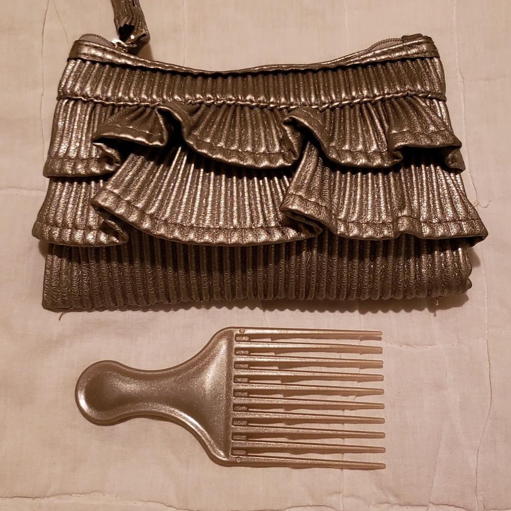 Purse - Picture 2 of 2